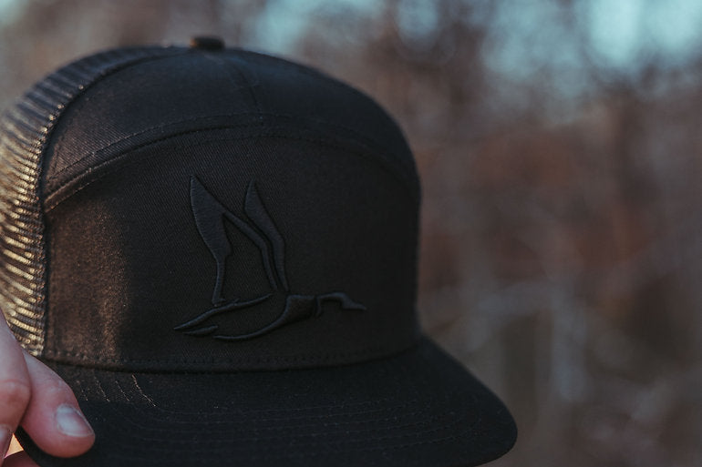 Roost 7 Panel Black Out 3D Puff Duck