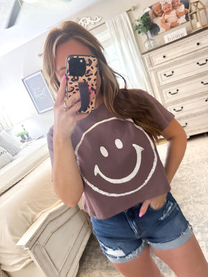 Happy Face Cropped Tee - Peppercorn