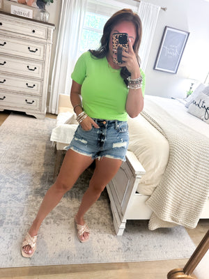 Falling For You Cropped Tee - Lime