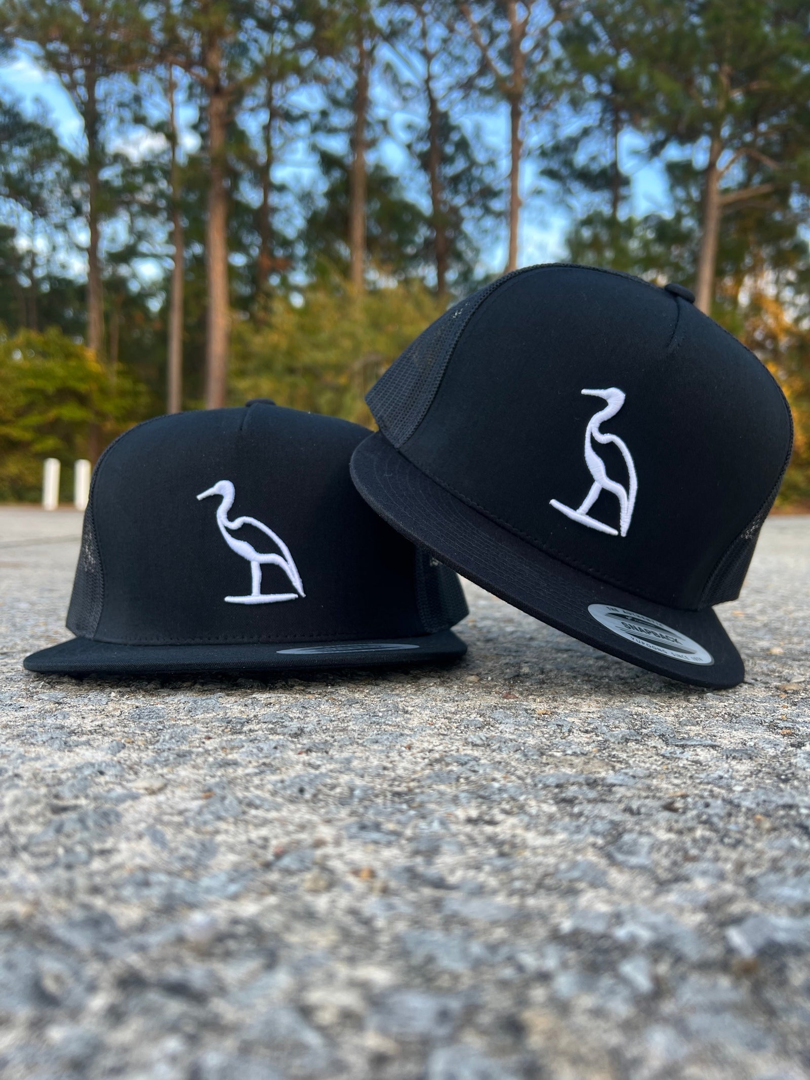 Dirty Marsh Heron | Black | Yupoong