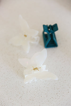 Pearl Butterfly Claw Clip in Ivory