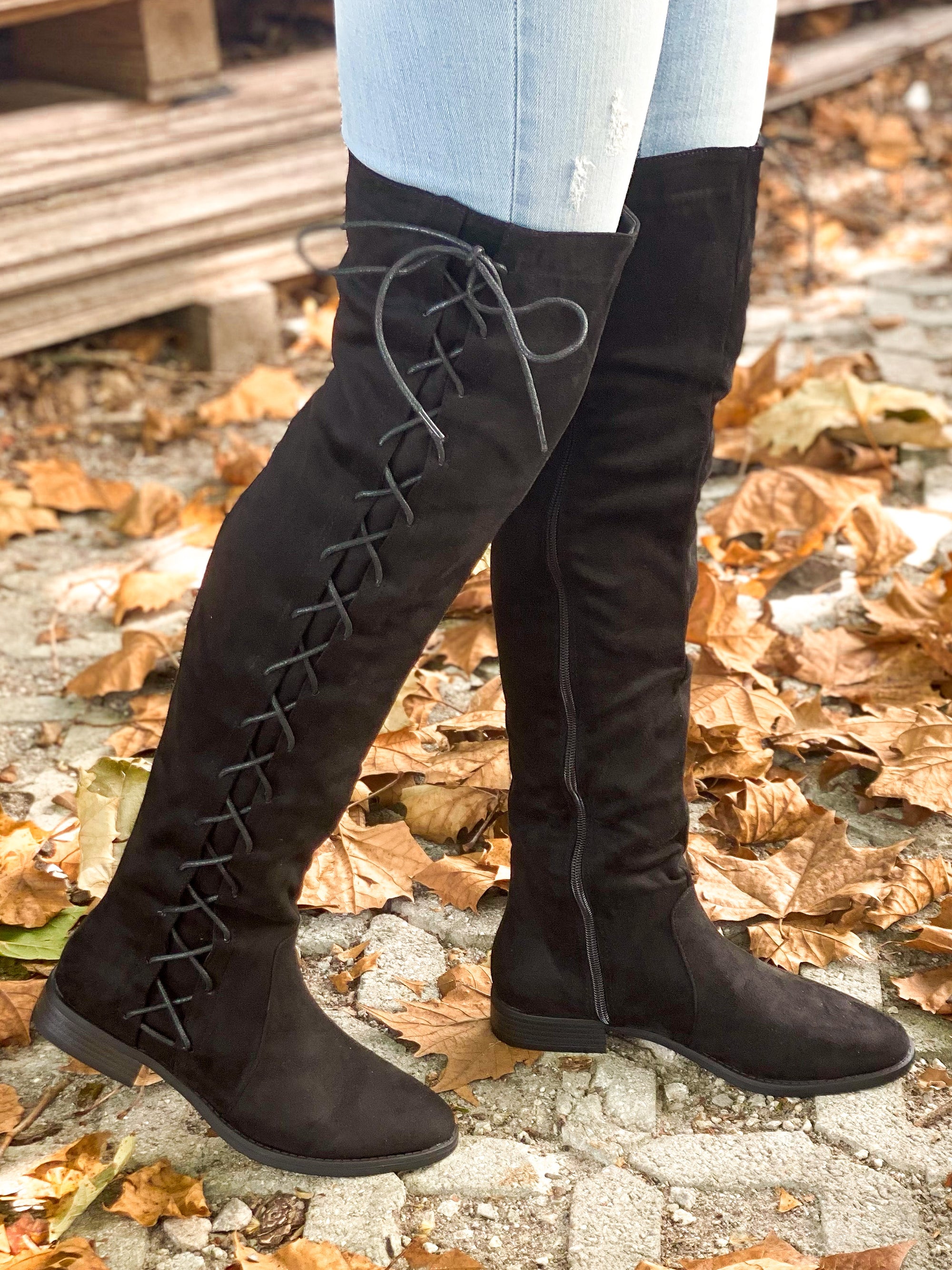 Brody Lace Up Boots - Black